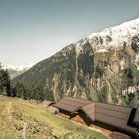 Brugger Chaletdorf Alpesi faház Mayrhofen