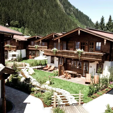 Brugger Chaletdorf Alpesi faház Mayrhofen