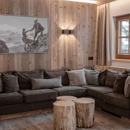 Brugger Chaletdorf * Майрхофен