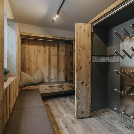 Brugger Chaletdorf * مايرهوفن