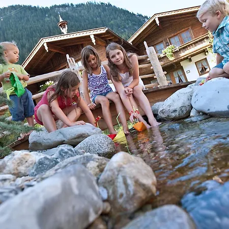 Brugger Chaletdorf * مايرهوفن